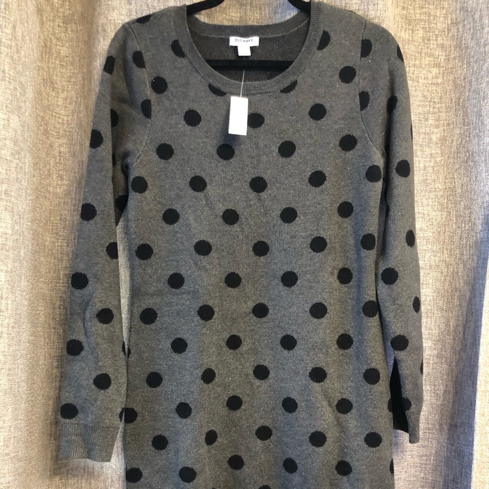 Thick NWT stunning polka dot Old Navy sweater
